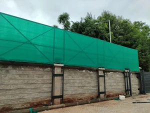 UV-stabilized HDPE privacy net installed on outdoor perimeter fence Green privacy mesh net for fencing and wind protection Durable outdoor privacy net for farms and residential spaces Privacy screening net used for greenhouse and shade structures High-quality HDPE privacy mesh for balconies and construction sites Outdoor fence privacy net with UV protection and airflow ventilation Agricultural privacy net for modern farming and perimeter screening Green shade privacy net for commercial and residential applications High-quality UV-stabilized privacy nets in Kenya for fencing, shade, wind protection, and outdoor screening. Durable HDPE nets for homes, farms, and commercial spaces.